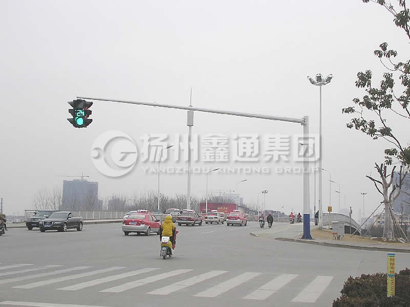 XHDG-054，釣魚桿式信號燈桿